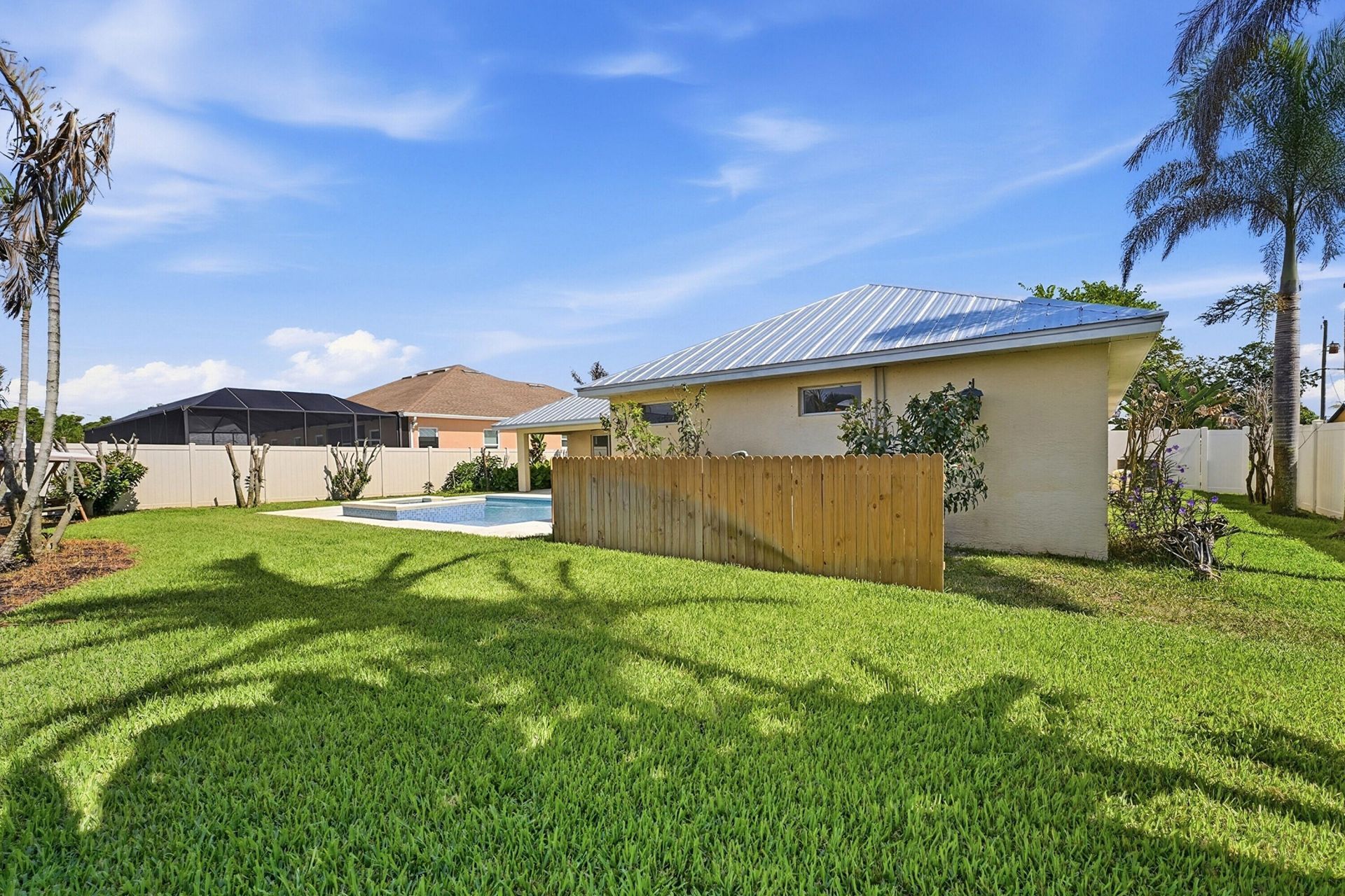 2314 SE Calcutta Circle, Port Saint Lucie, FL 34952 Photo