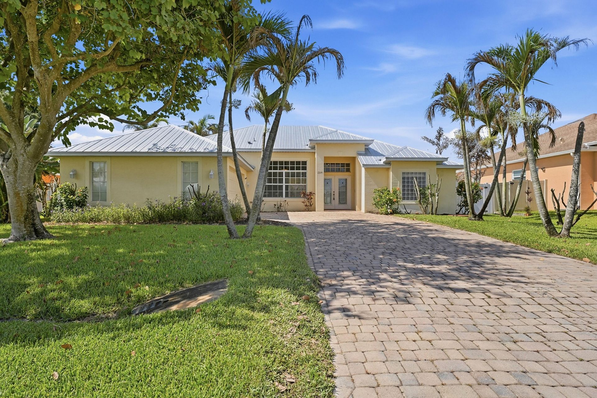 2314 SE Calcutta Circle, Port Saint Lucie, FL 34952 Photo
