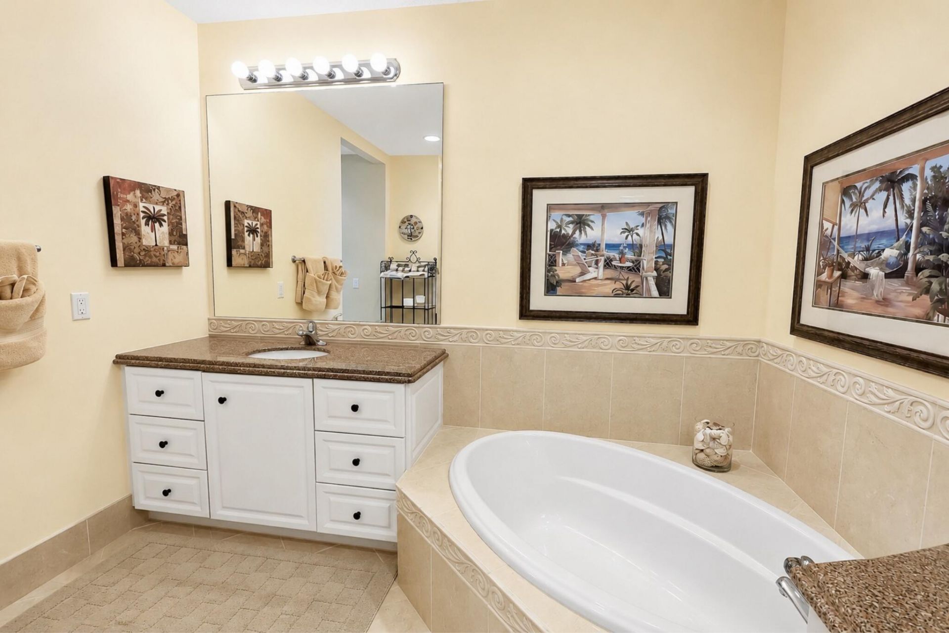 21 Harbour Isle Drive W, Unit Ph02, Fort Pierce, FL 34949 Photo