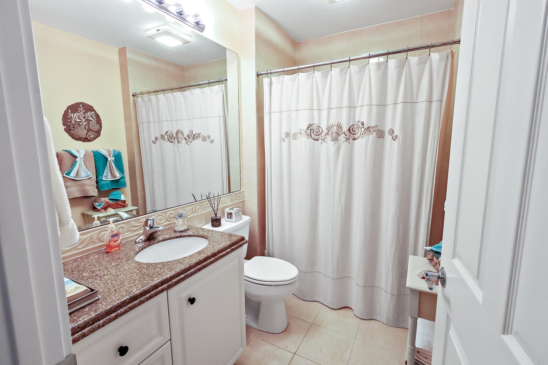 21 Harbour Isle Drive W, Unit Ph02, Fort Pierce, FL 34949 Photo