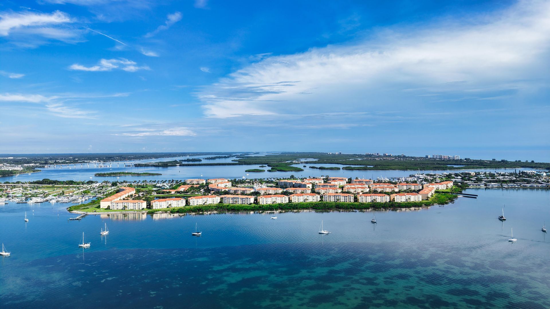 21 Harbour Isle Drive W, Unit Ph02, Fort Pierce, FL 34949 Photo