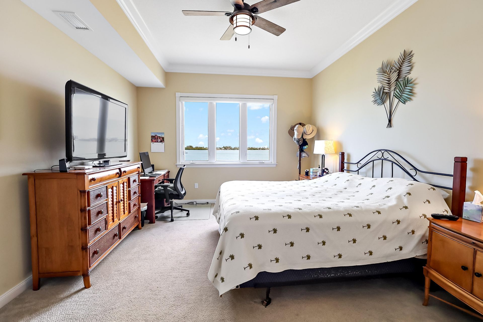21 Harbour Isle Drive W, Unit Ph02, Fort Pierce, FL 34949 Photo