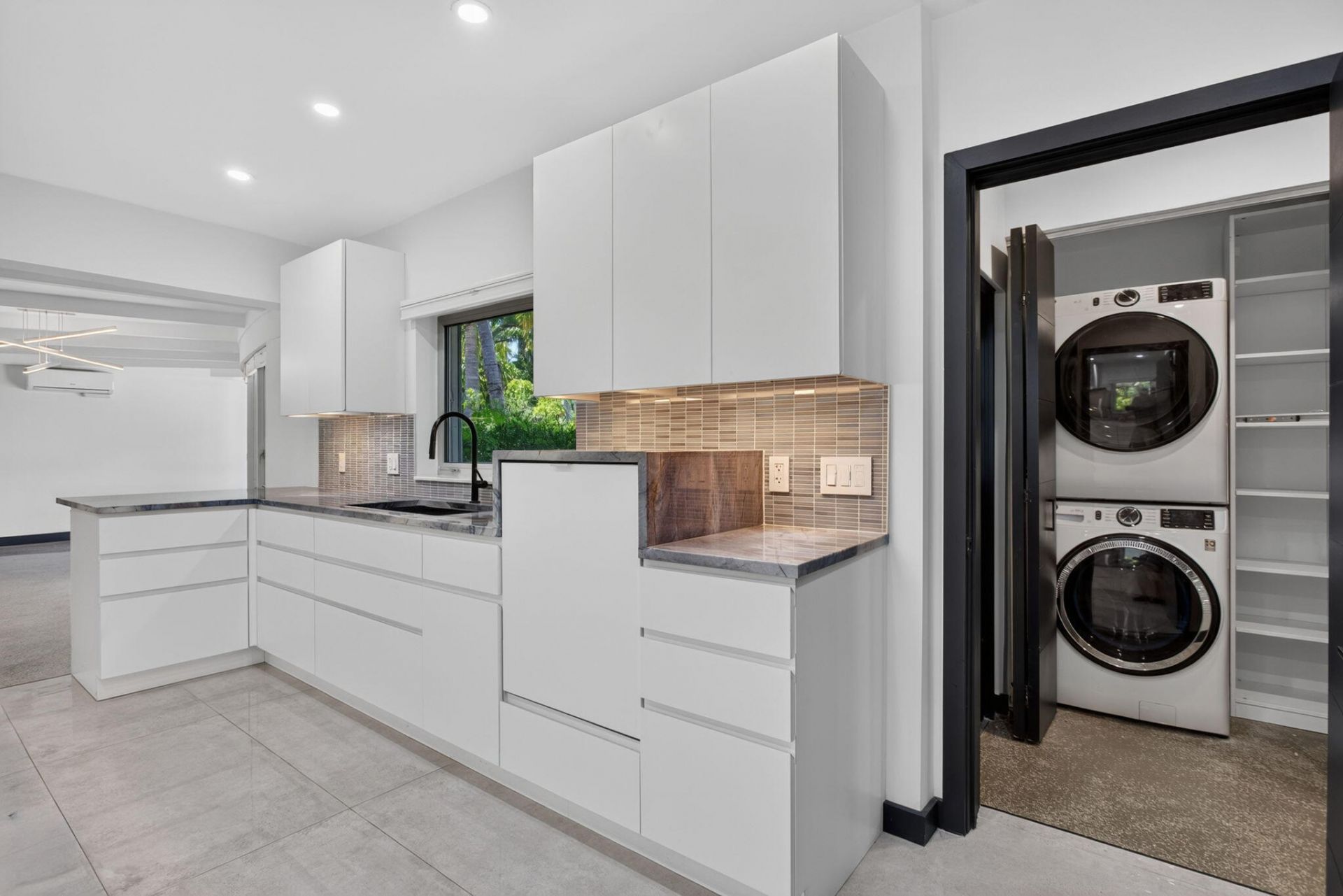 2614 NE 15th Street, Fort Lauderdale, FL 33304 Photo