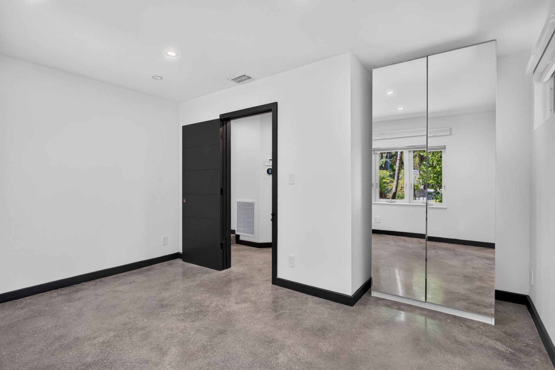 2614 NE 15th Street, Fort Lauderdale, FL 33304 Photo