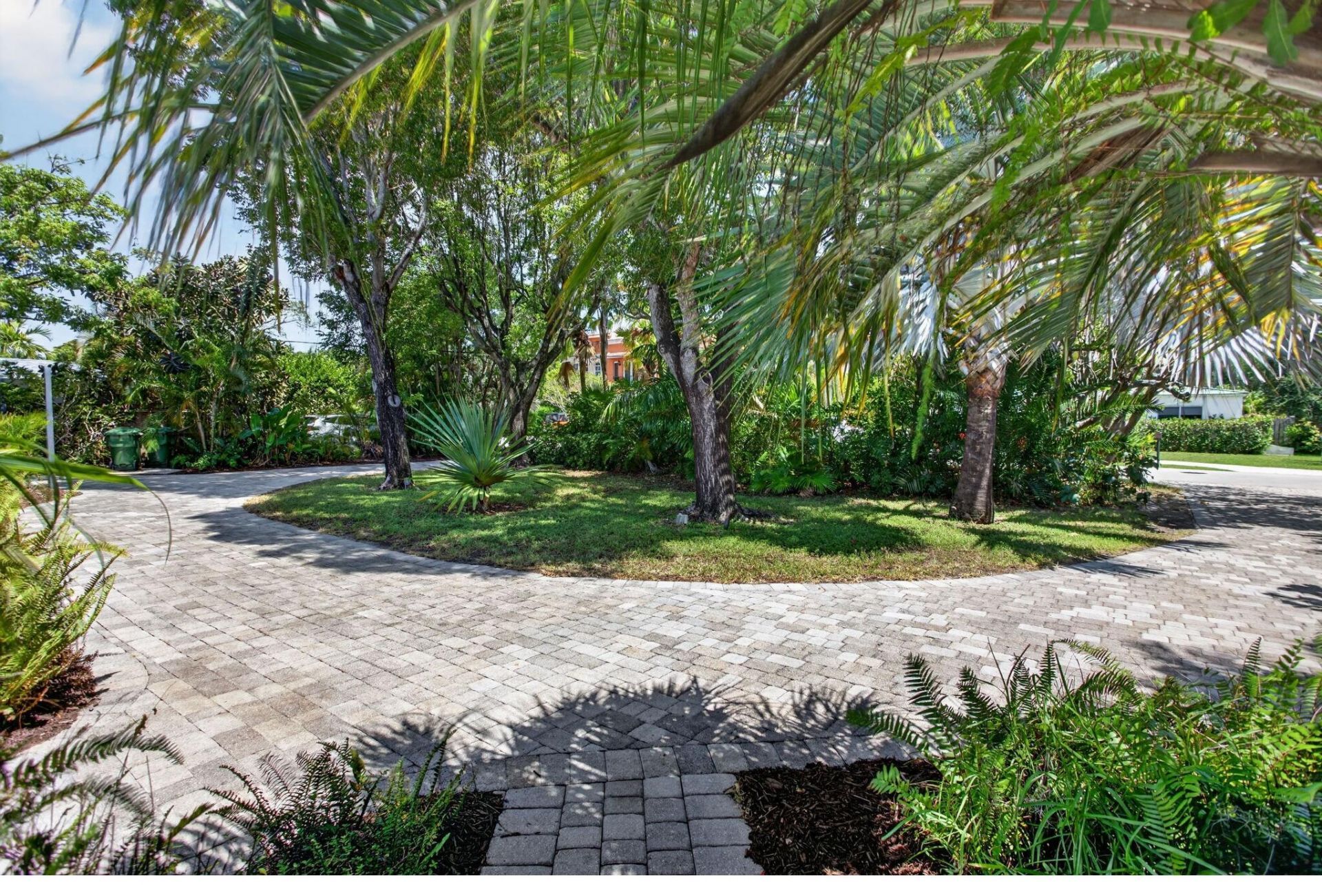 2614 NE 15th Street, Fort Lauderdale, FL 33304 Photo