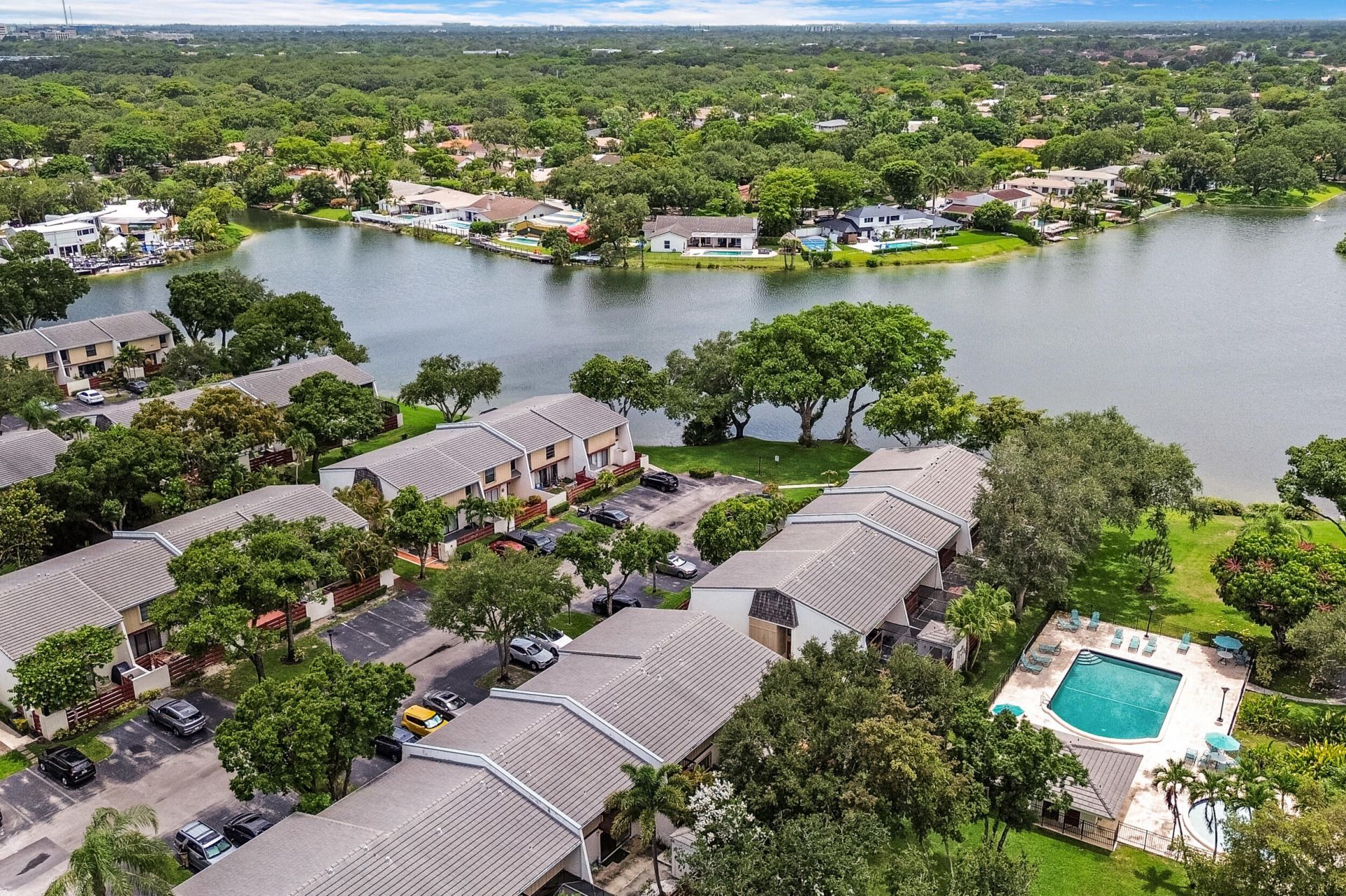 3015 Oaktree Lane, Unit 277, Hollywood, FL 33021 Photo
