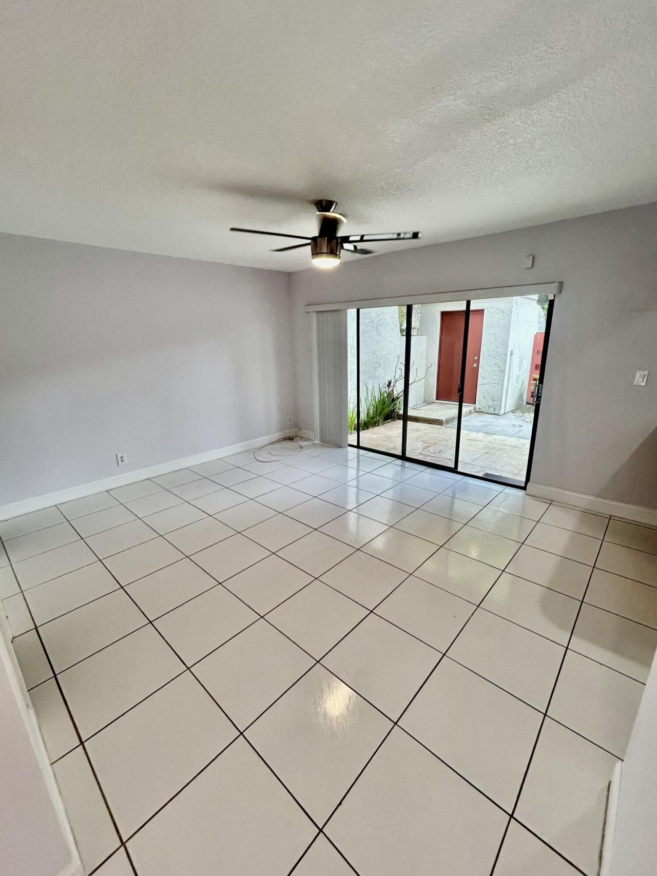3015 Oaktree Lane, Unit 277, Hollywood, FL 33021 Photo