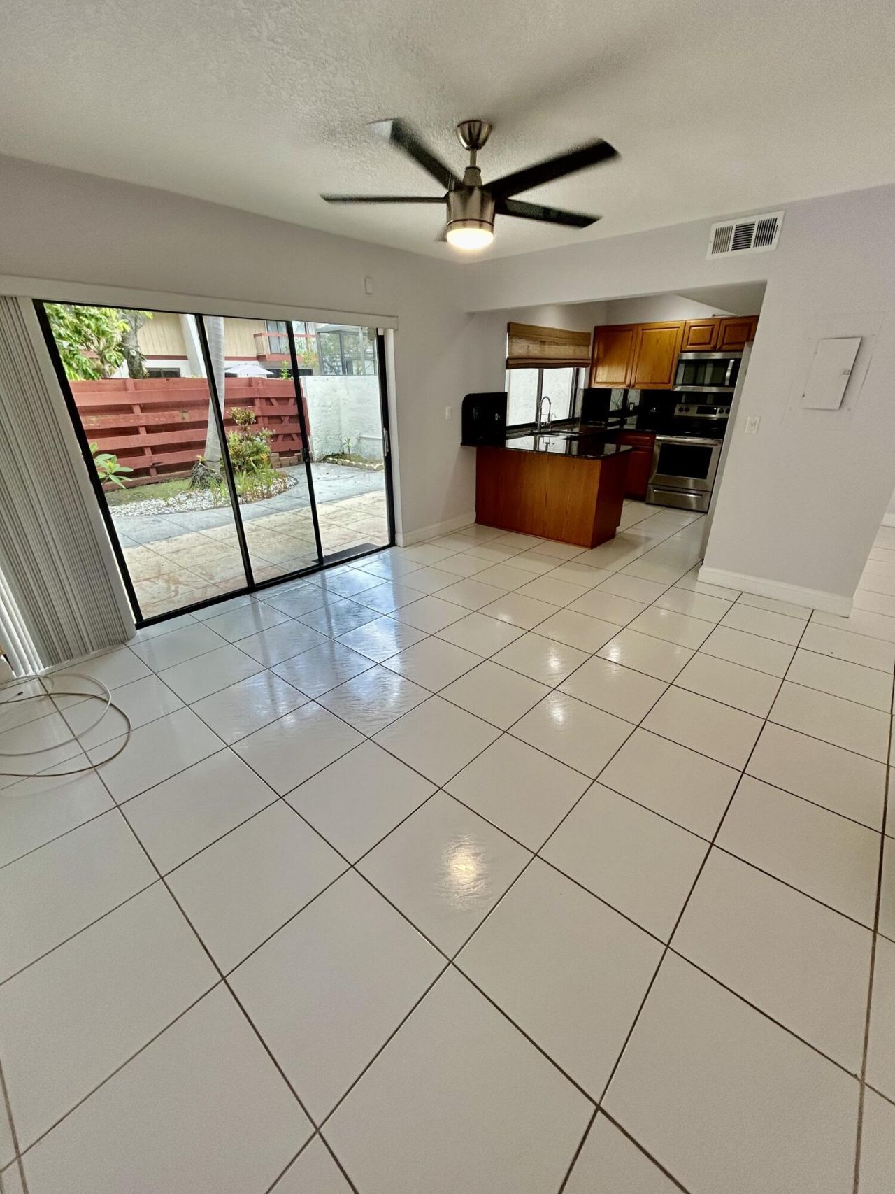3015 Oaktree Lane, Unit 277, Hollywood, FL 33021 Photo