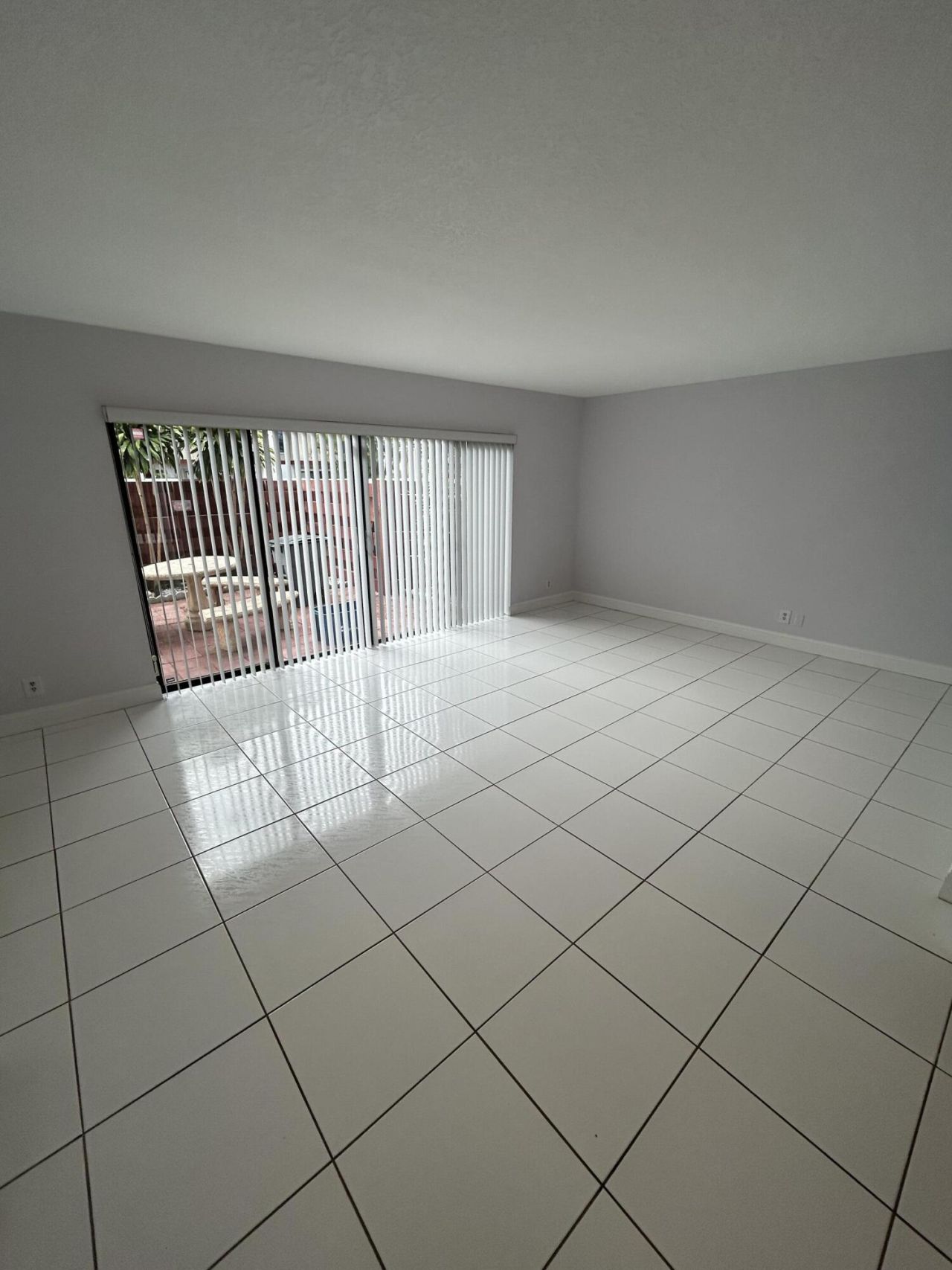 3015 Oaktree Lane, Unit 277, Hollywood, FL 33021 Photo