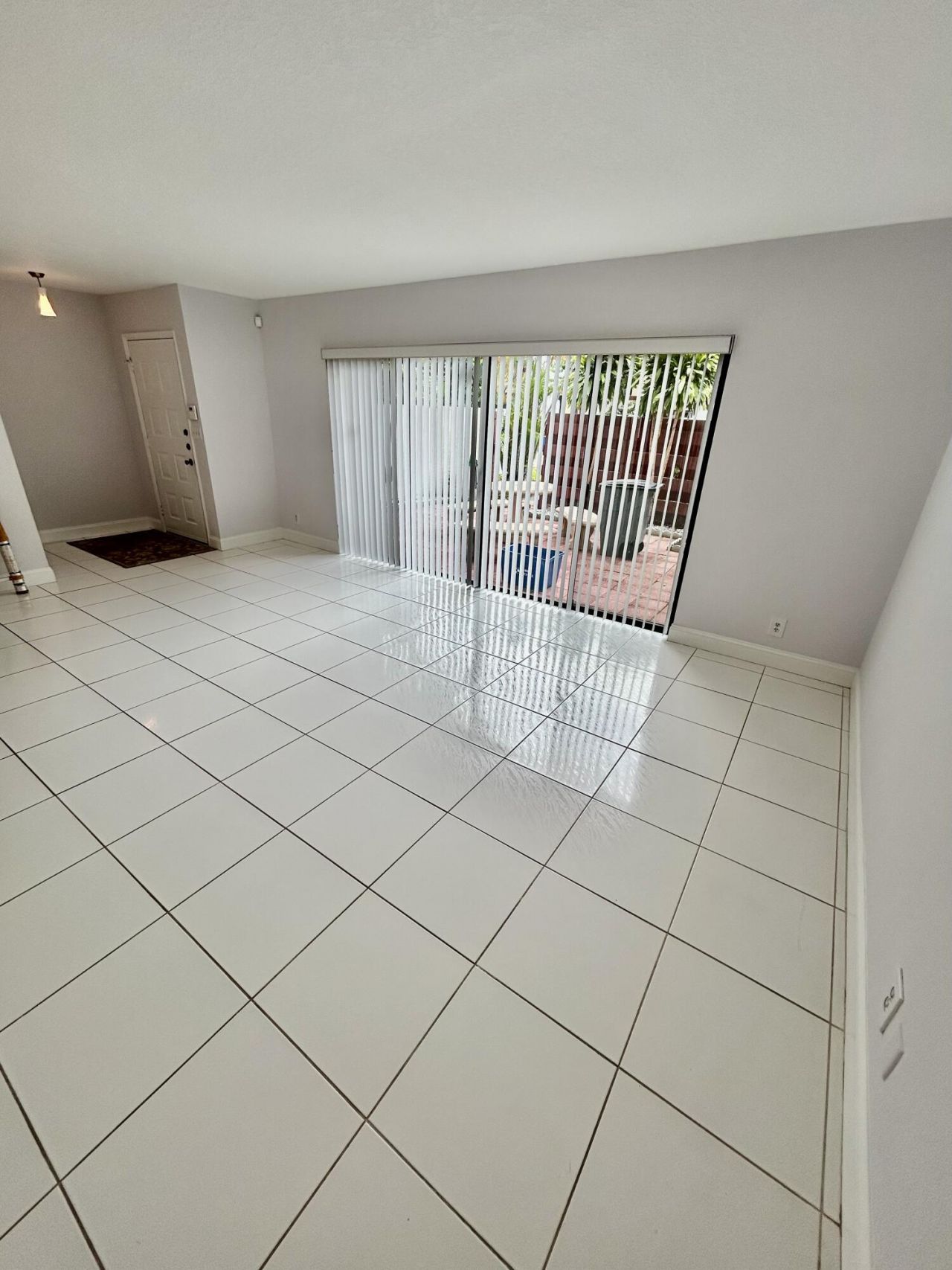 3015 Oaktree Lane, Unit 277, Hollywood, FL 33021 Photo