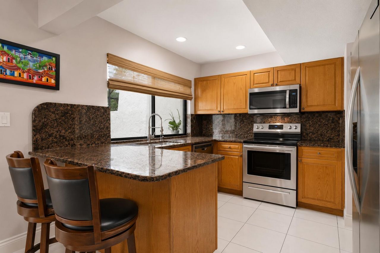 3015 Oaktree Lane, Unit 277, Hollywood, FL 33021 Photo