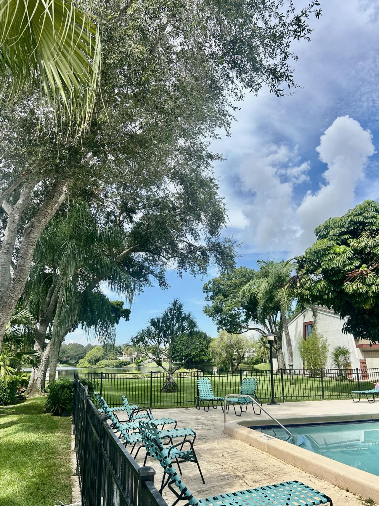 3015 Oaktree Lane, Unit 277, Hollywood, FL 33021 Photo
