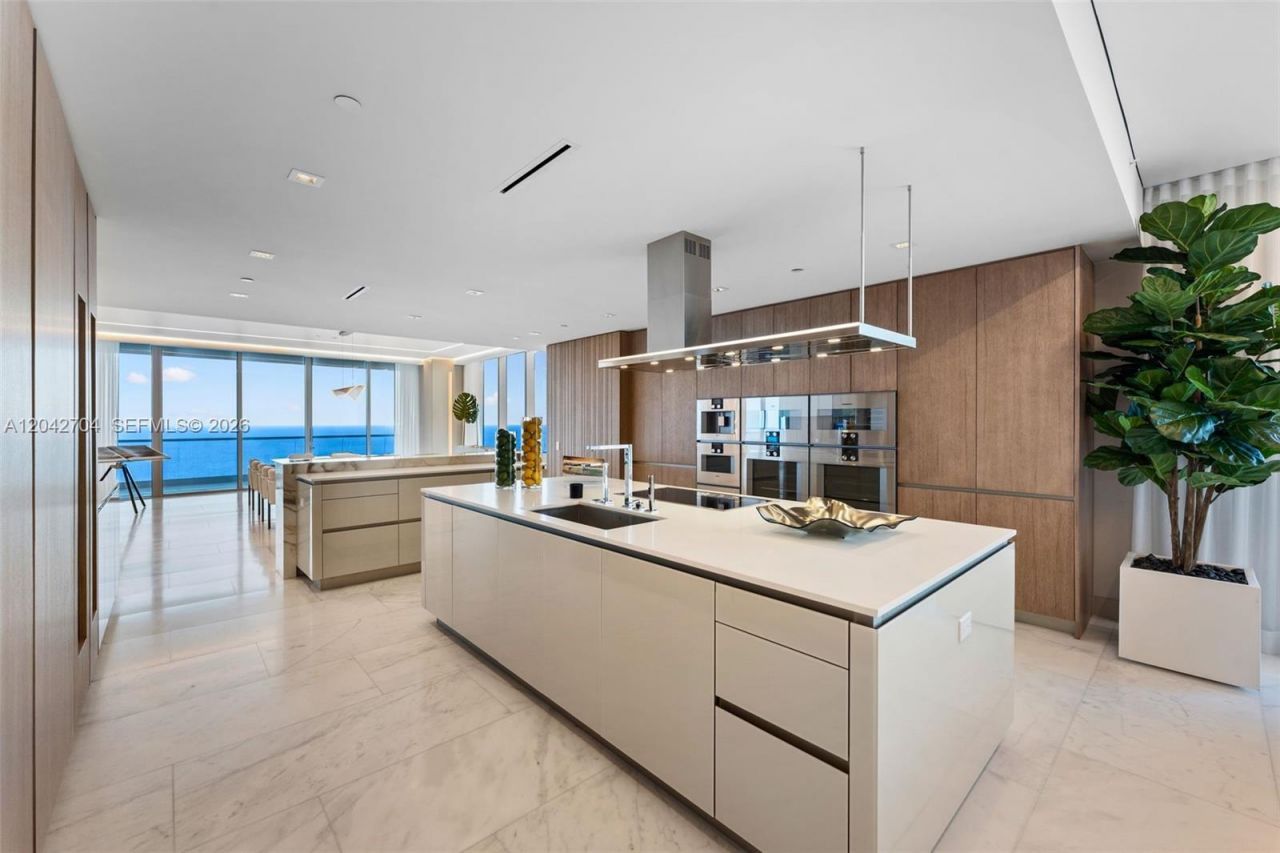 18501 Collins Ave , Unit 4003-04, Sunny Isles Beach, FL 33160 Photo