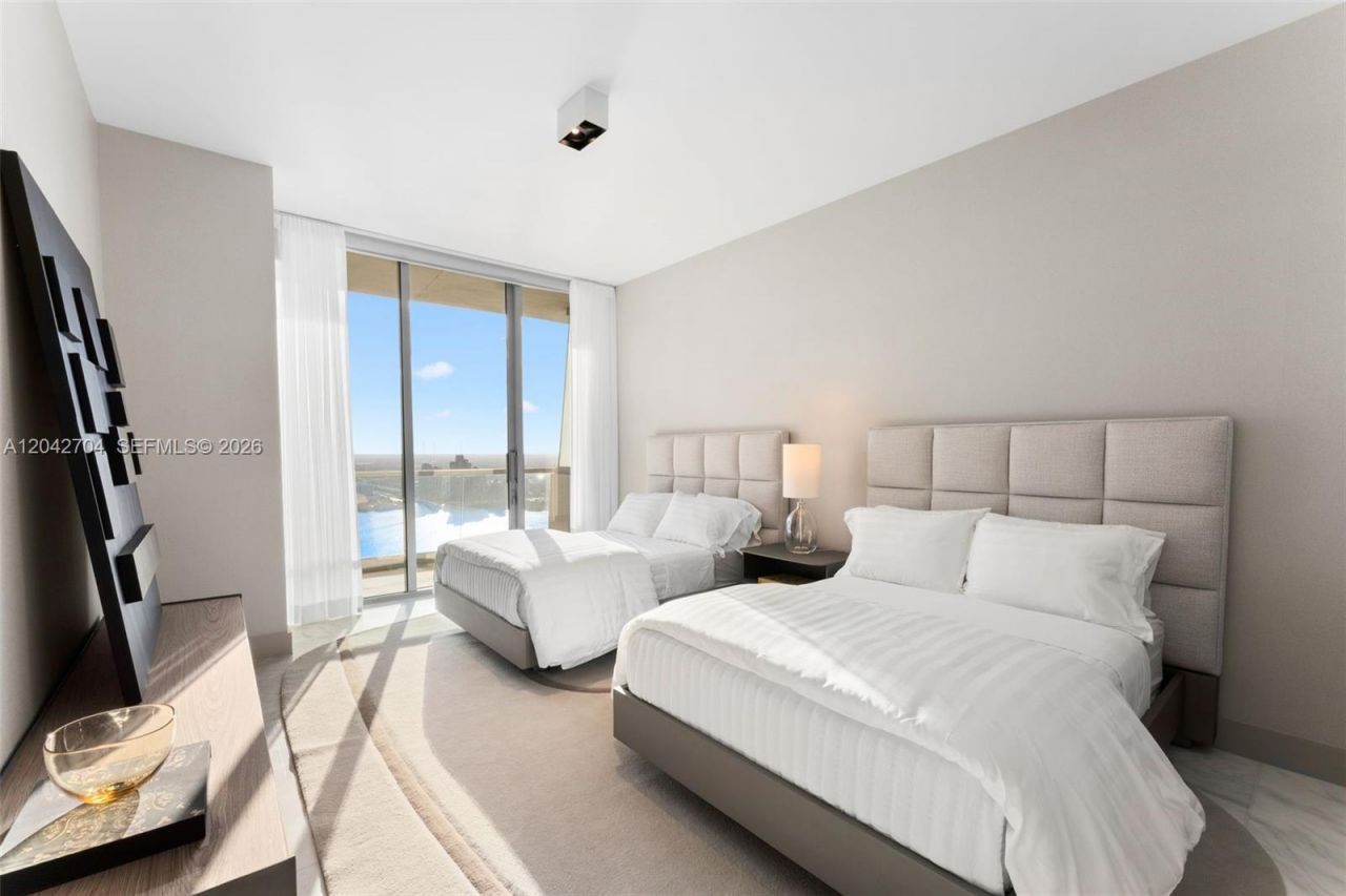 18501 Collins Ave , Unit 4003-04, Sunny Isles Beach, FL 33160 Photo
