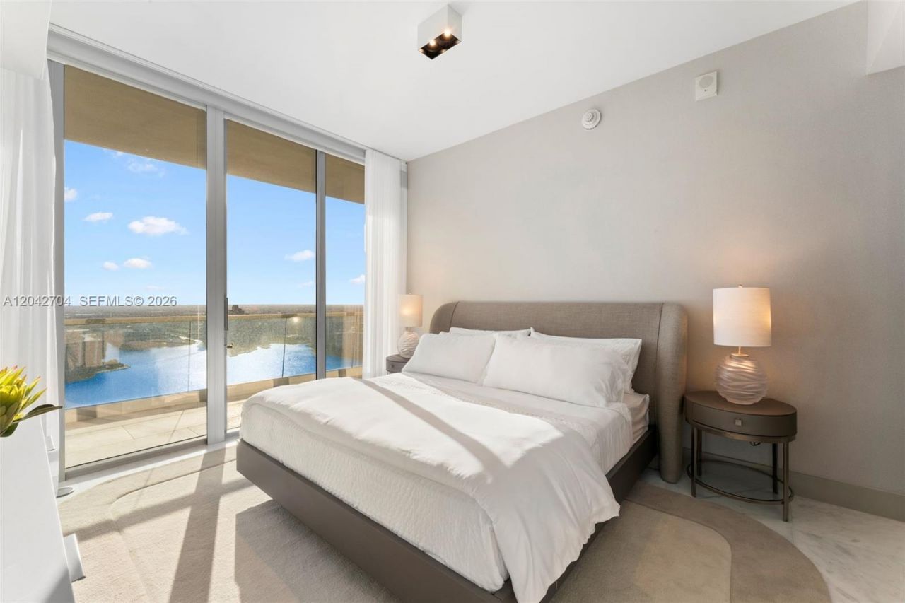 18501 Collins Ave , Unit 4003-04, Sunny Isles Beach, FL 33160 Photo