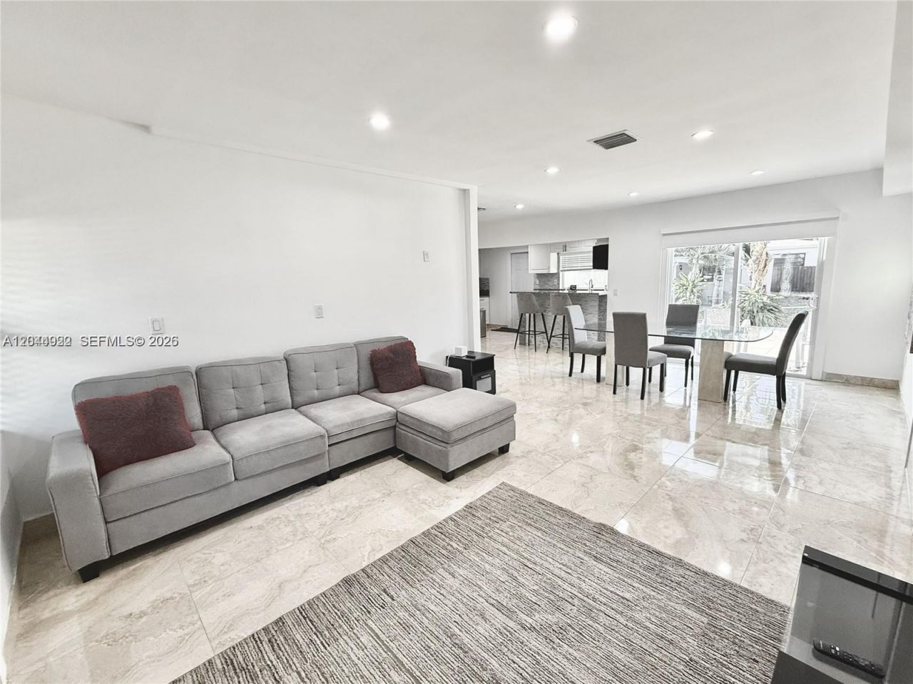 947 NE 149th St , Miami, FL 33161 Photo