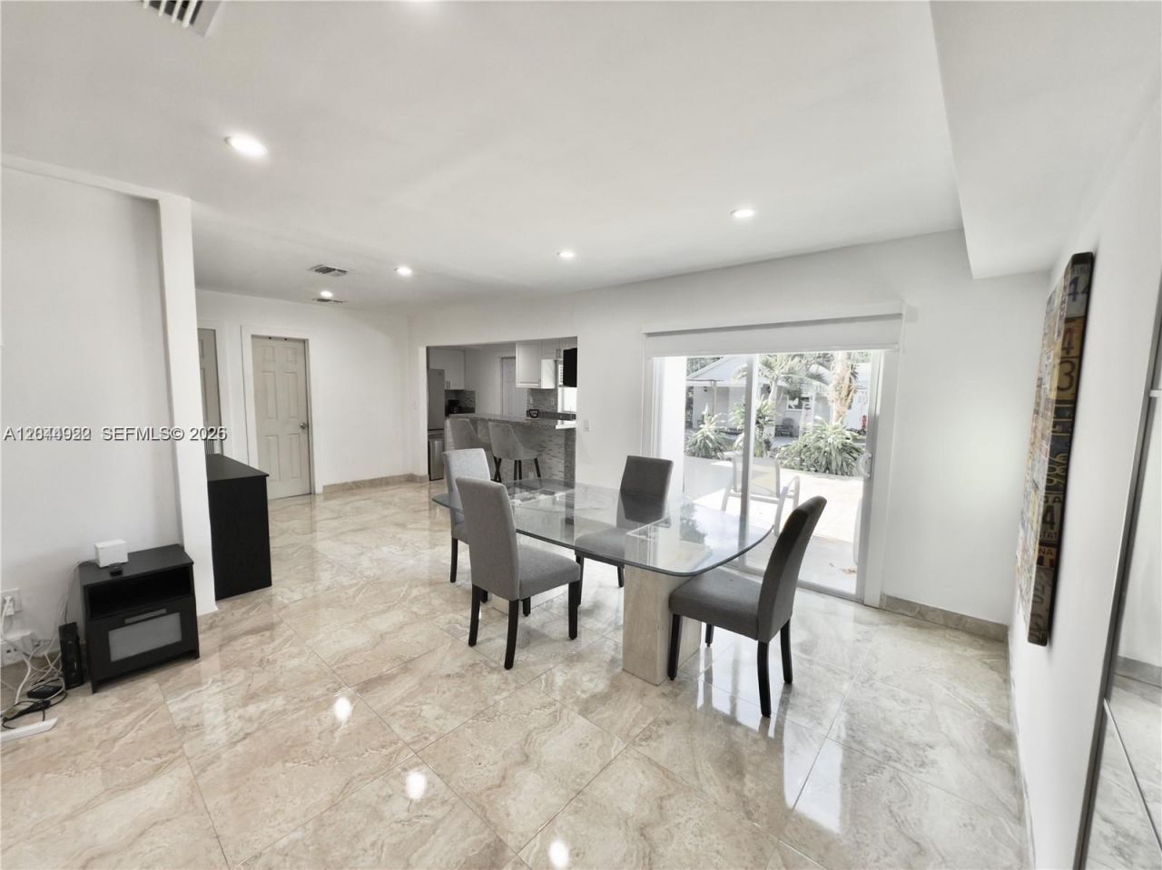 947 NE 149th St , Miami, FL 33161 Photo