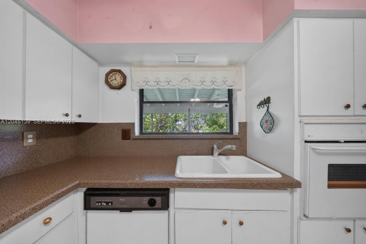 8340 SW 151st St, Palmetto Bay, FL 33158 Photo