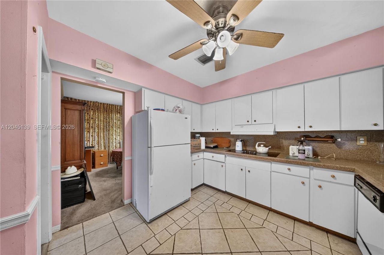 8340 SW 151st St, Palmetto Bay, FL 33158 Photo