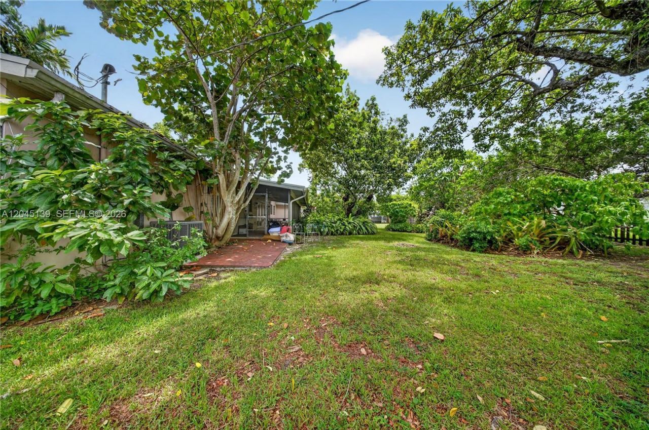 8340 SW 151st St, Palmetto Bay, FL 33158 Photo