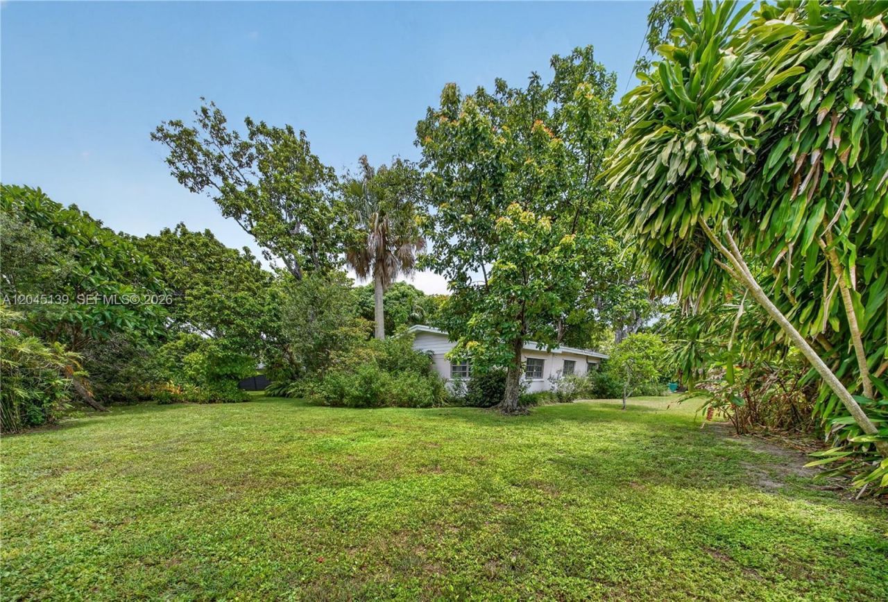8340 SW 151st St, Palmetto Bay, FL 33158 Photo