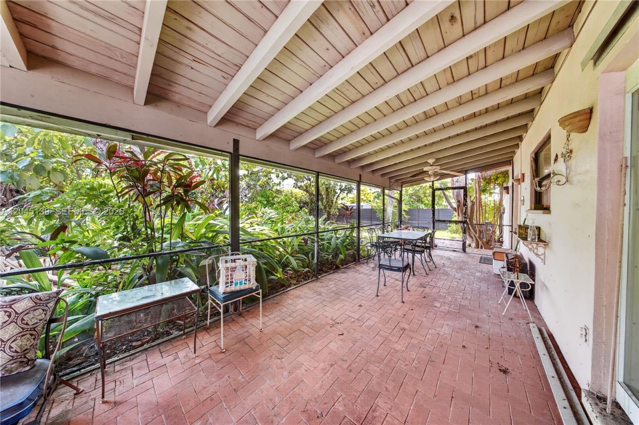 8340 SW 151st St, Palmetto Bay, FL 33158 Photo