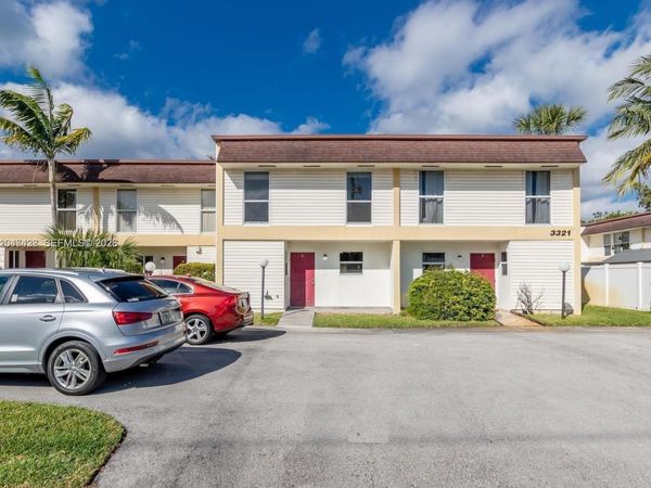 3321 Raleigh St, Unit 3H, Hollywood, FL 33021