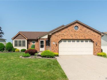 283 Barbados Drive , Buffalo, NY 14227