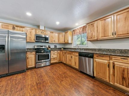 1089 Bowers Avenue, South Lake Tahoe, CA 96150 Photo