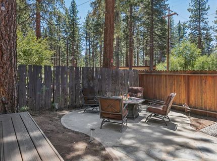 1089 Bowers Avenue, South Lake Tahoe, CA 96150 Photo