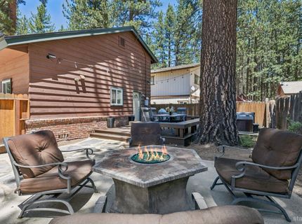 1089 Bowers Avenue, South Lake Tahoe, CA 96150 Photo