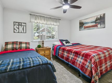 1089 Bowers Avenue, South Lake Tahoe, CA 96150 Photo