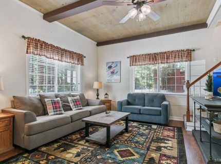 1089 Bowers Avenue, South Lake Tahoe, CA 96150 Photo