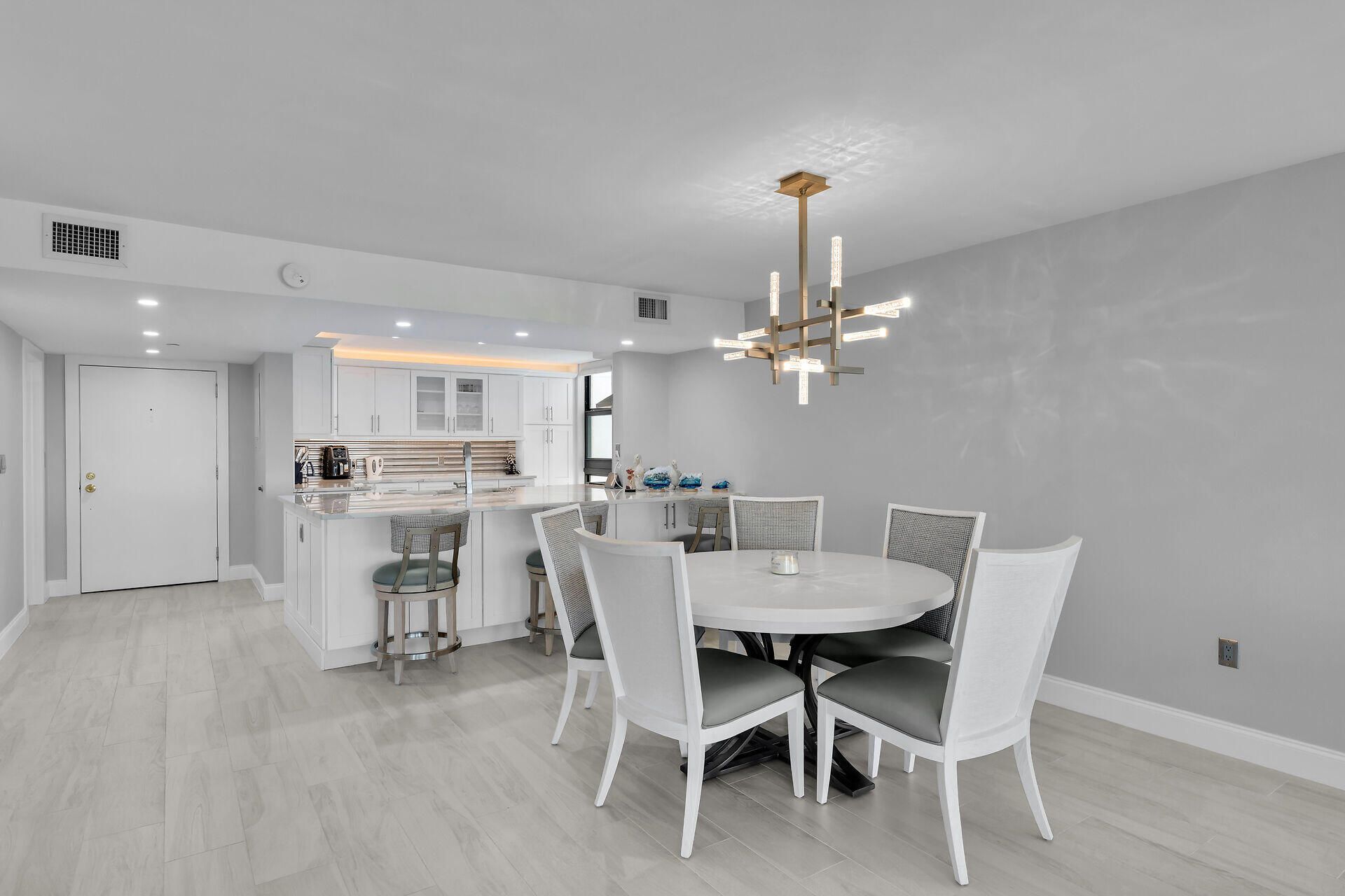 8401 Gulf Of Mexico Boulevard, Unit #401, Marathon, FL 33050 Photo