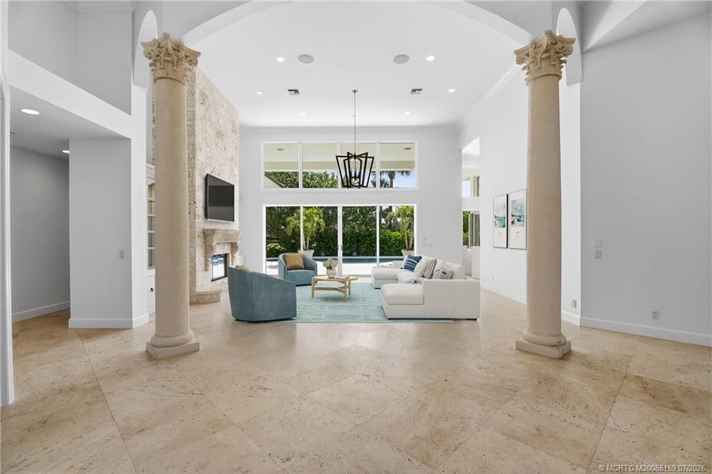 6841 SE Harbor Circle , Hutchinson Island, FL 34996 Photo