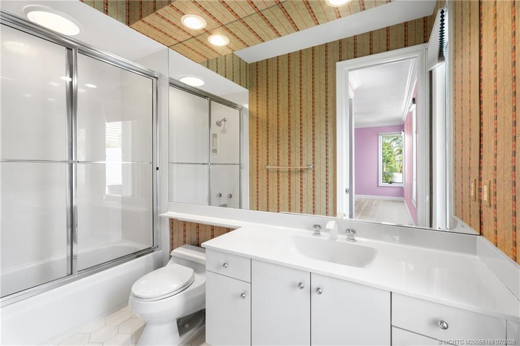 6841 SE Harbor Circle , Hutchinson Island, FL 34996 Photo