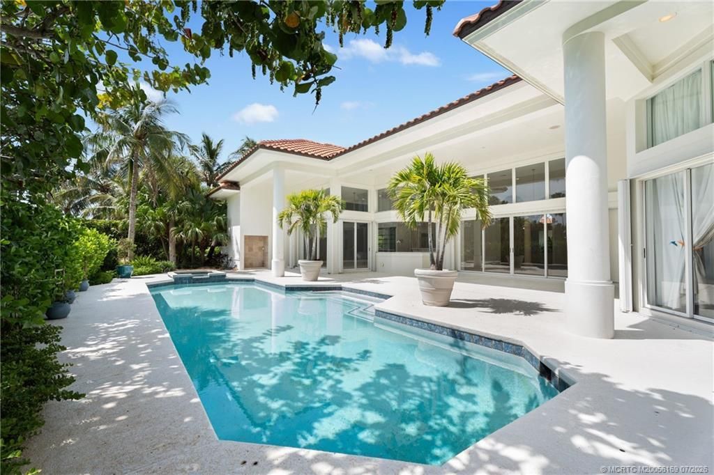 6841 SE Harbor Circle , Hutchinson Island, FL 34996 Photo