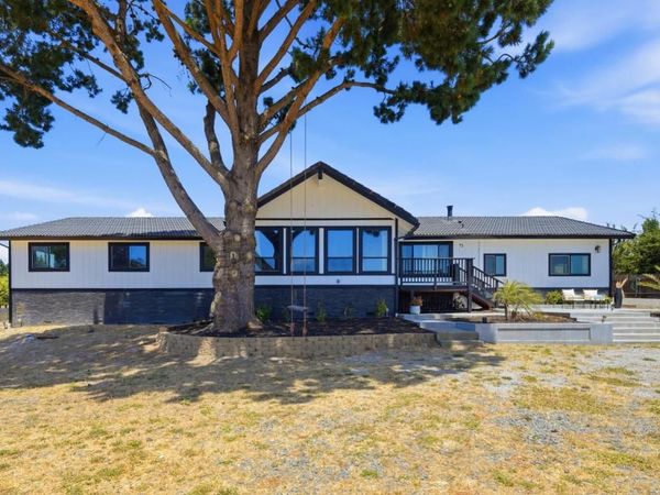 73 Aloha Court, Petaluma, CA 94952