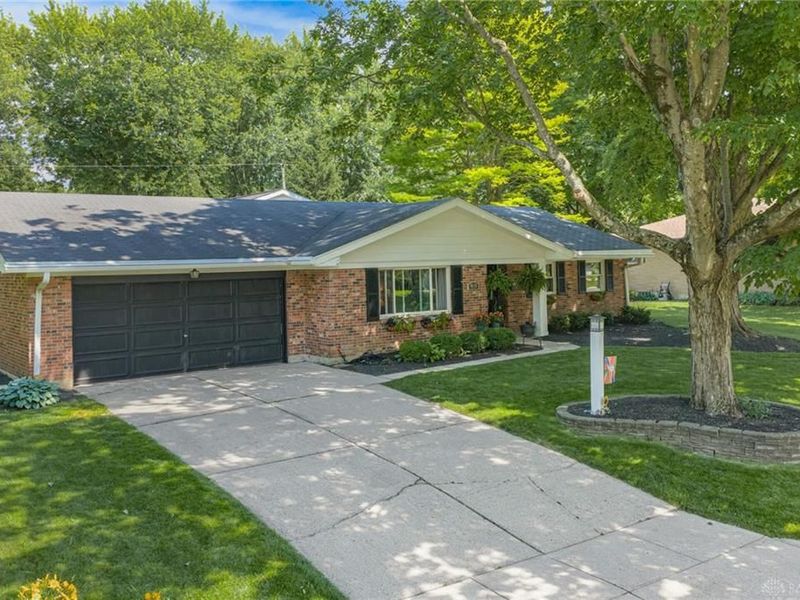 4616 Glenheath Drive, Kettering, OH 45440 Photo 1
