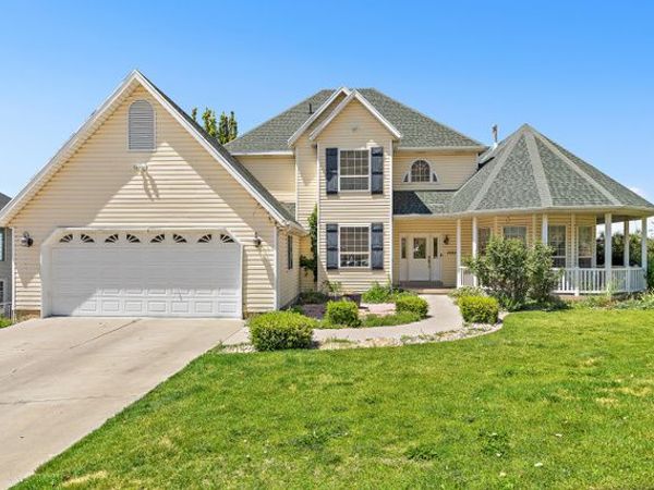 1327 N 850 E, Pleasant Grove, UT 84062