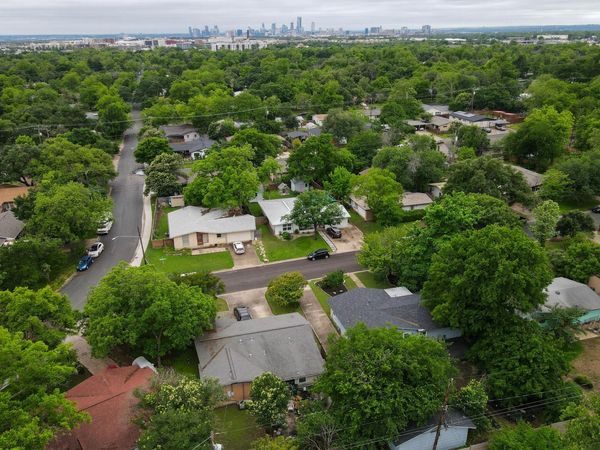 1422 Yorkshire DR, Austin, TX 78723