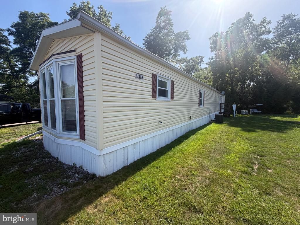 157 LINDA DRIVE , NEW OXFORD, PA 17350