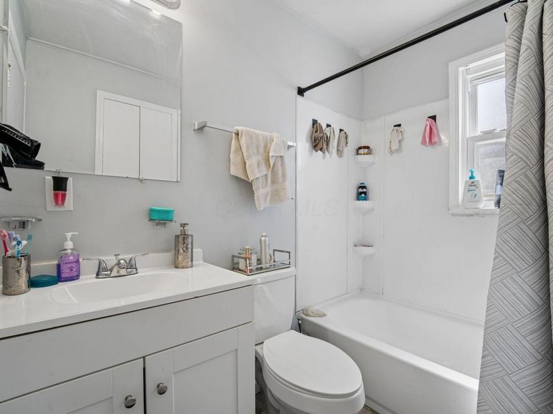 2229 Hamilton Avenue, Columbus, OH 43211 Photo 13
