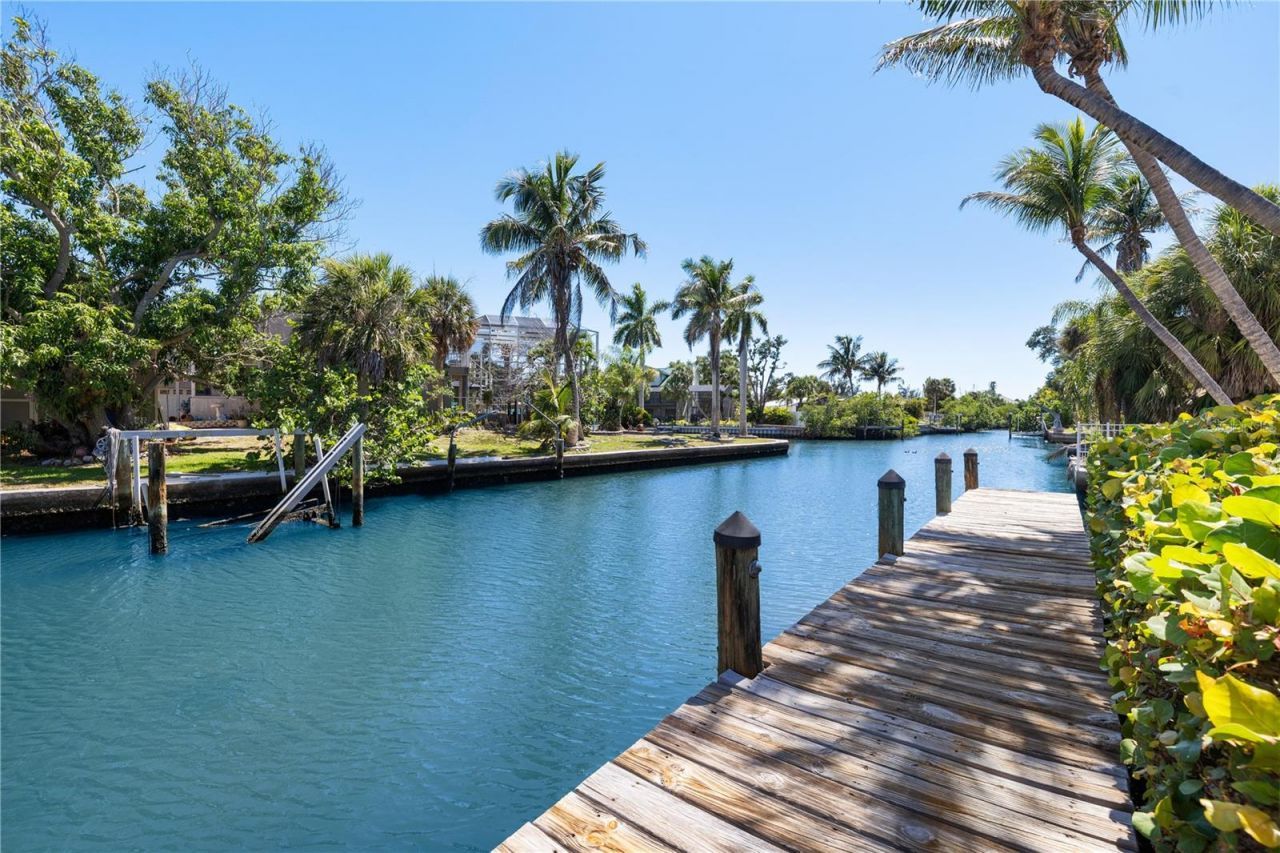 412 Treasure Boat Way, Sarasota, FL 34242 Photo