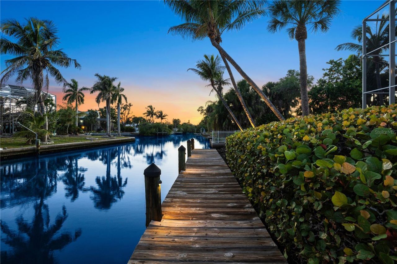 412 Treasure Boat Way, Sarasota, FL 34242 Photo