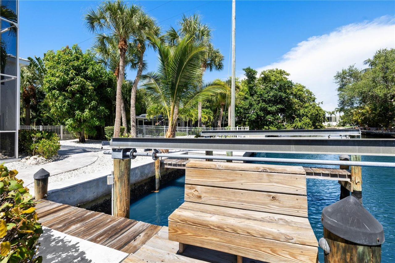 412 Treasure Boat Way, Sarasota, FL 34242 Photo