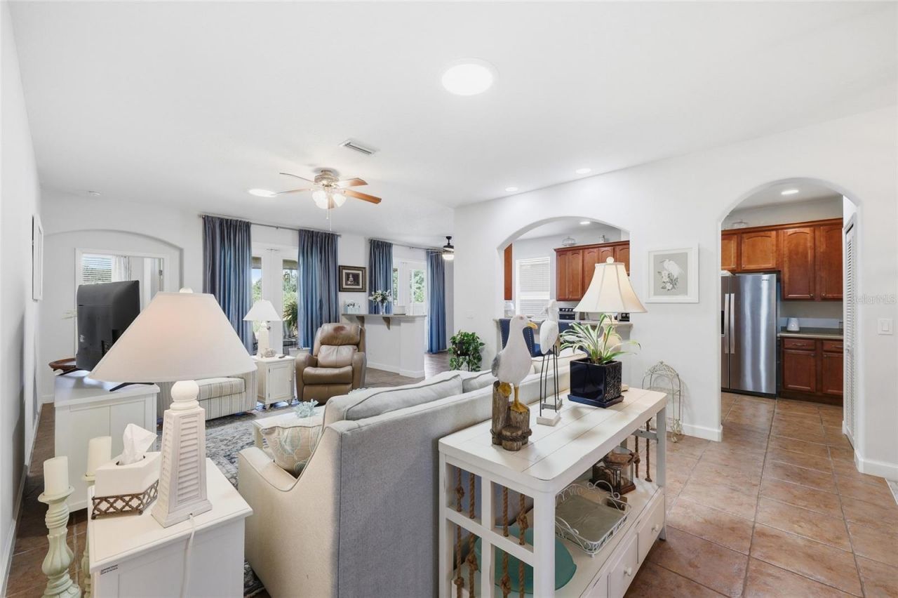 6342 Sanders Grove Circle , Okahumpka, FL 34762 Photo