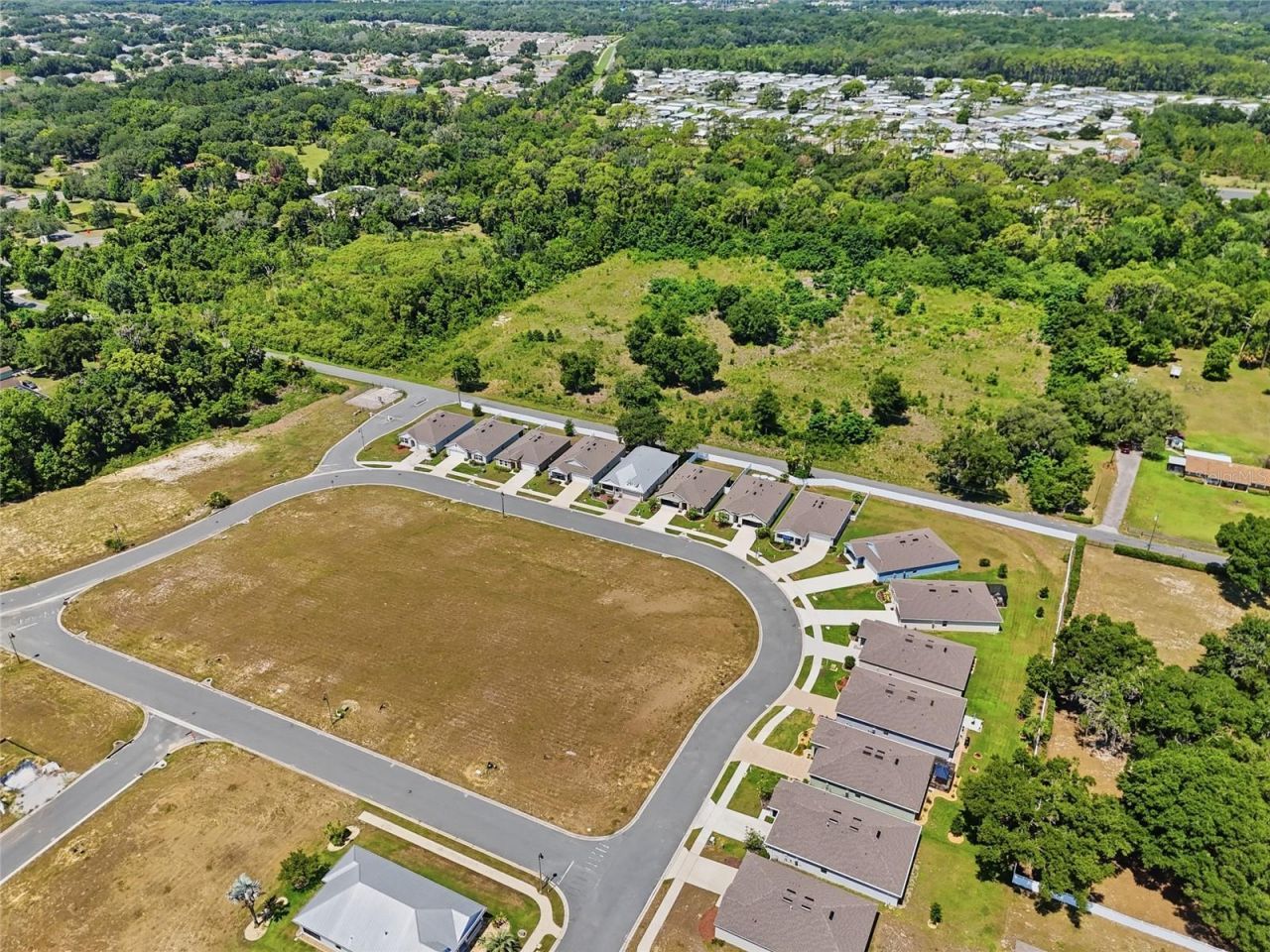 6342 Sanders Grove Circle , Okahumpka, FL 34762 Photo