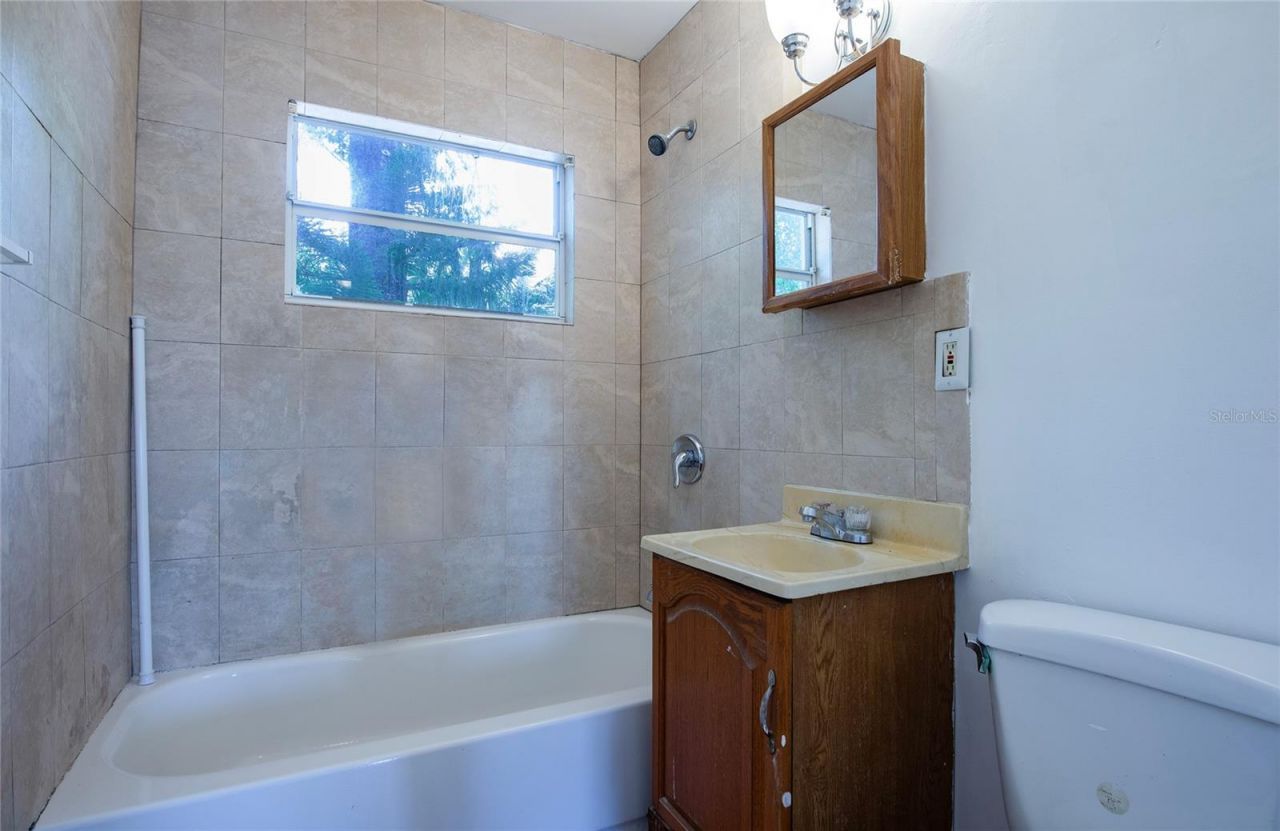Please Call For Address, Tampa, FL 33612 Photo