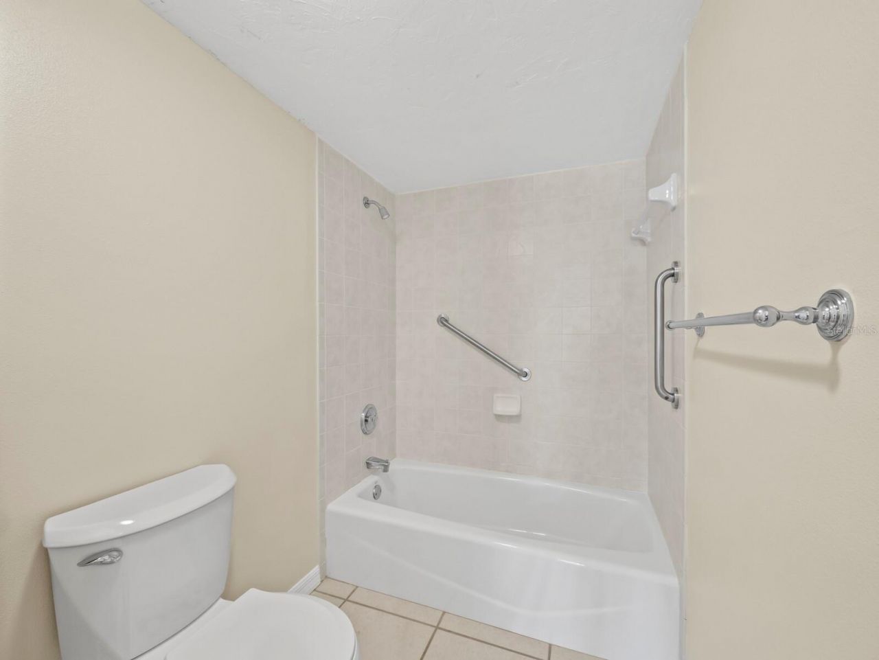 5260 Gulf Of Mexico Drive, Unit 413, Longboat Key, FL 34228 Photo